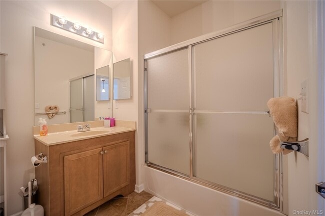 Photo - 2216 Bennington Dr