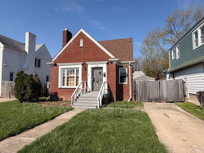 Photo - 10116 Outer Dr W