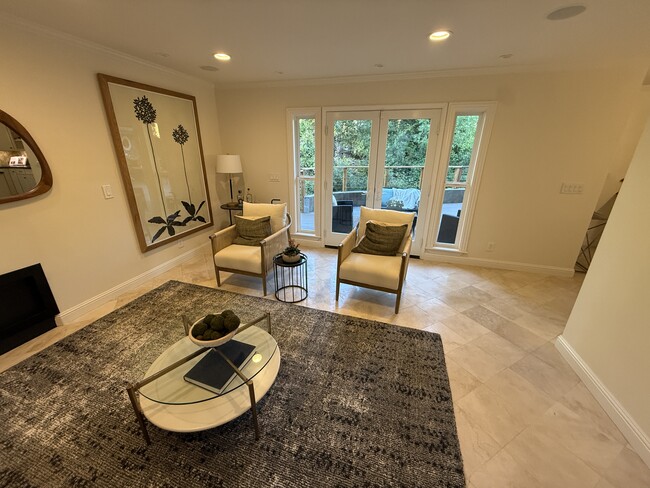 Building Photo - 707 Matadero Ave Rental