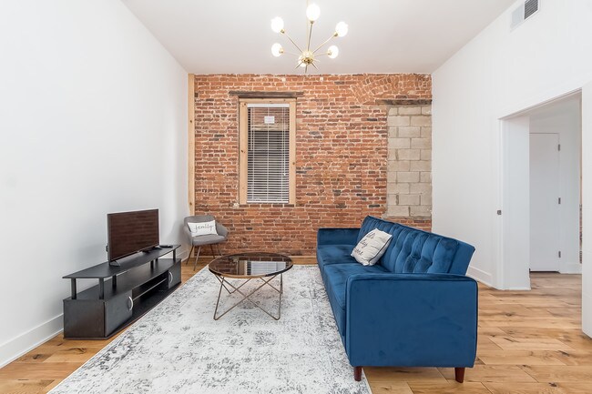 Studio Apartments For Rent In German Village Columbus Oh Photo 305 S 4th St Unit 2 L