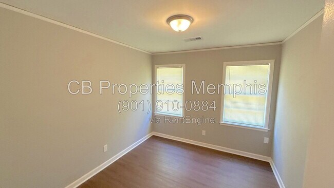 Photo - 1570 Jay Cove