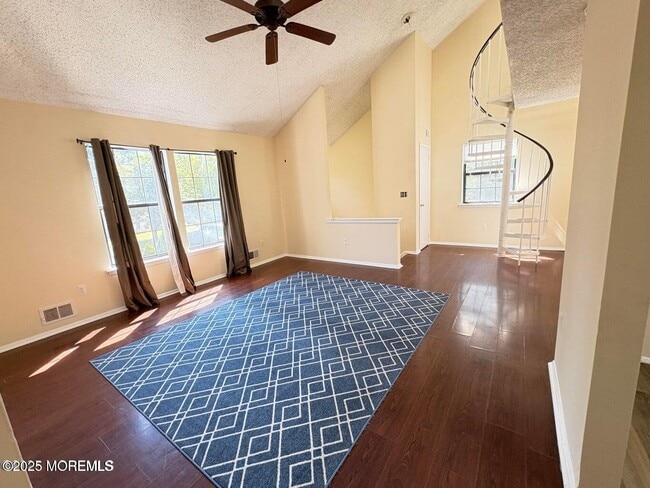 Building Photo - 702 Goldthread Ct