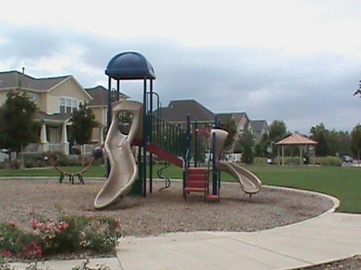 Large Private Park - 9404 Gray CT