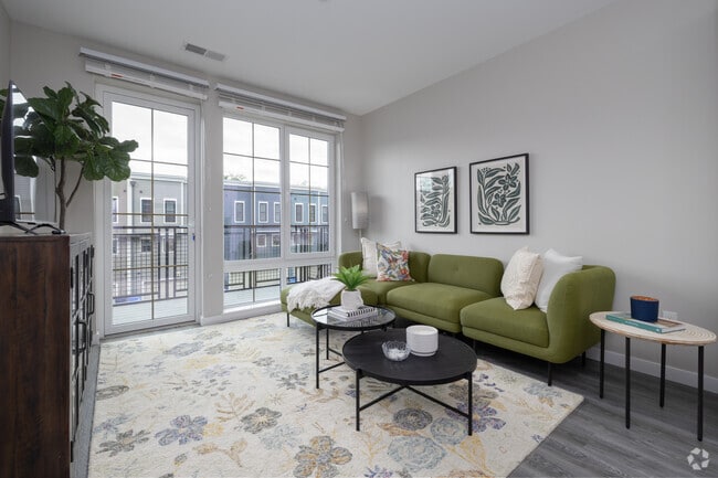 1BR, 1BA - 681SF - Living Room - Axis 201