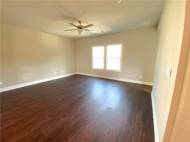 Photo - 912 Sweetwater Grove