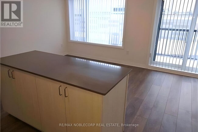 Photo - 155 William Duncan Rd