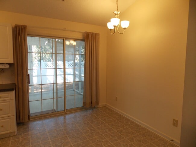 Photo - 716 Lilly Naz Ln