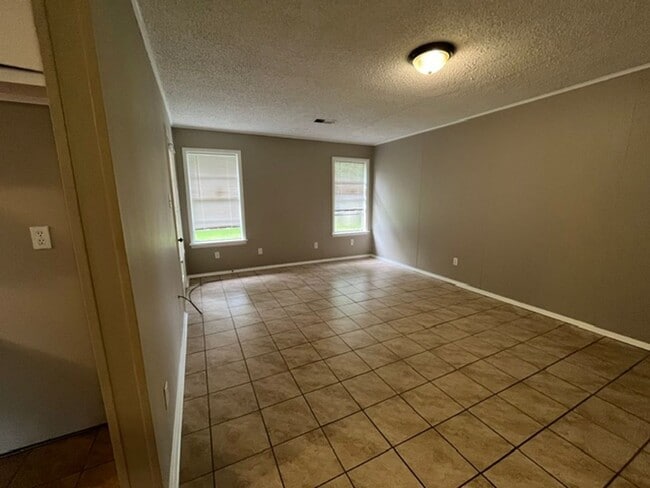 Photo - Renovated 3 Bedroom 1 Bath Home for Rent!!