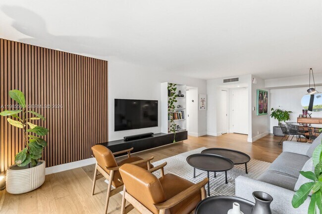 Photo - 1111 Crandon Blvd Unidad A405