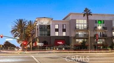 Building Photo - 1801 E Katella Ave Unit 4033