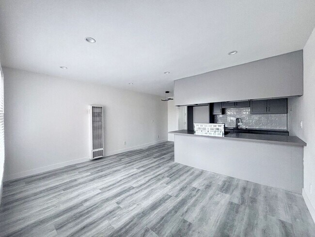 Photo - 1052 Browning Blvd Los Angeles, CA 90037 Unit 11A