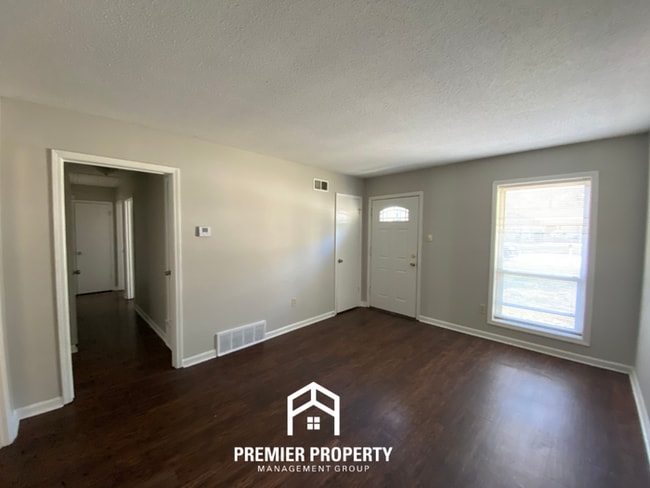 Photo - 4034 Windermere Rd