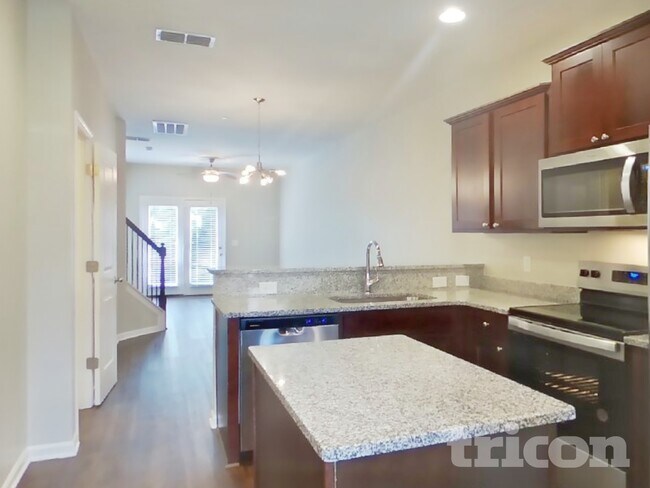 Photo - 125 Hickory Sta Ln