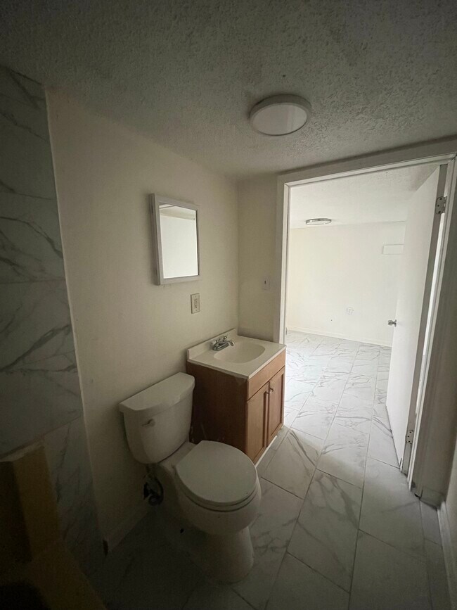 Photo - Powell Ave #2