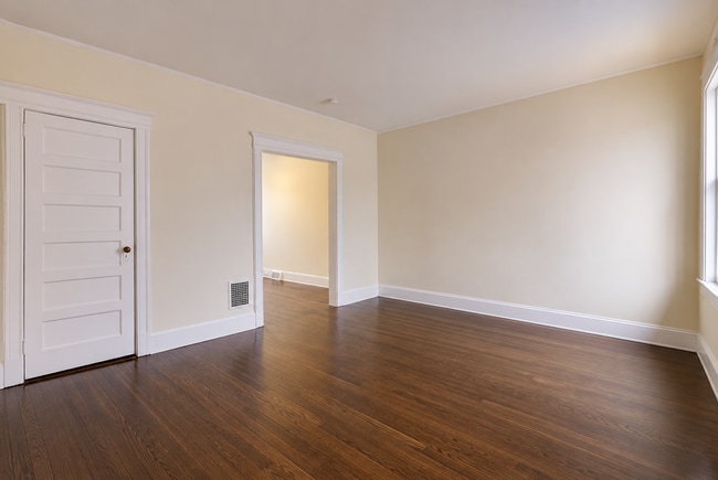 Photo - 236 Remington St
