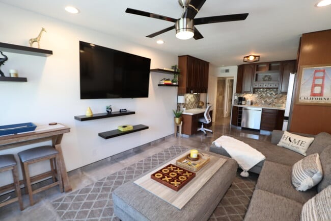 Building Photo - 9639 Spyglass Ave Unit 47