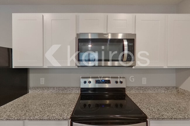 Photo - 2509 Upland Cir SE