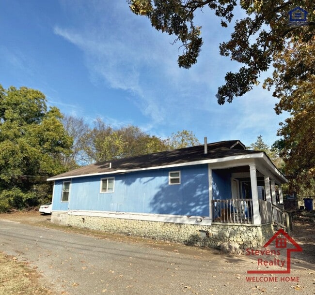 Photo - 3617 Rogers Rd