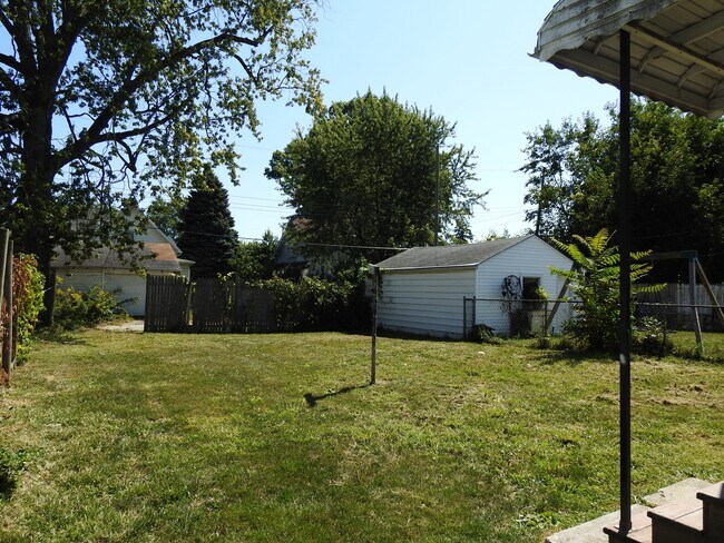 Photo - 1615 Pool St