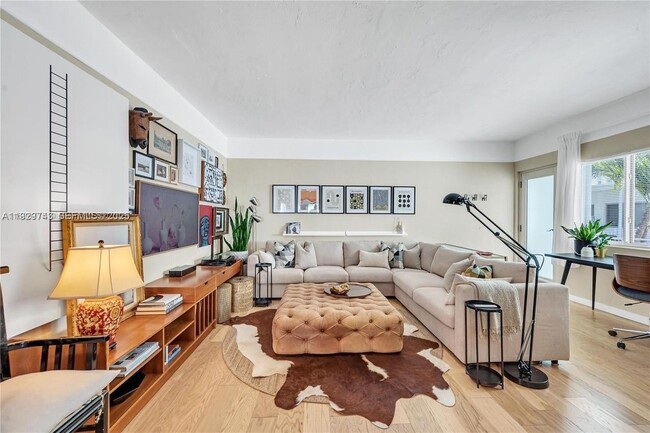 Photo - 1840 James Ave Unidad 23