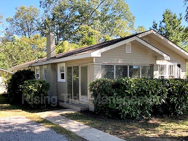 Photo - 123 Vines Ave