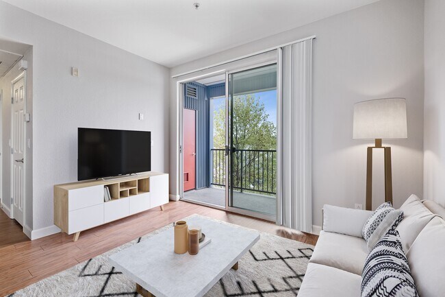 Photo - Theatre Square Apartments