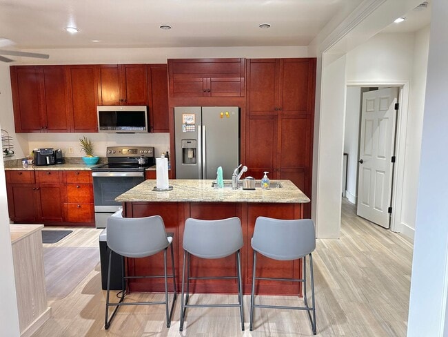 Photo - Modern & Custom 3 Bedroom / 2.5 Bathroom House in The Cottages At Kehalani! Pet friendly!