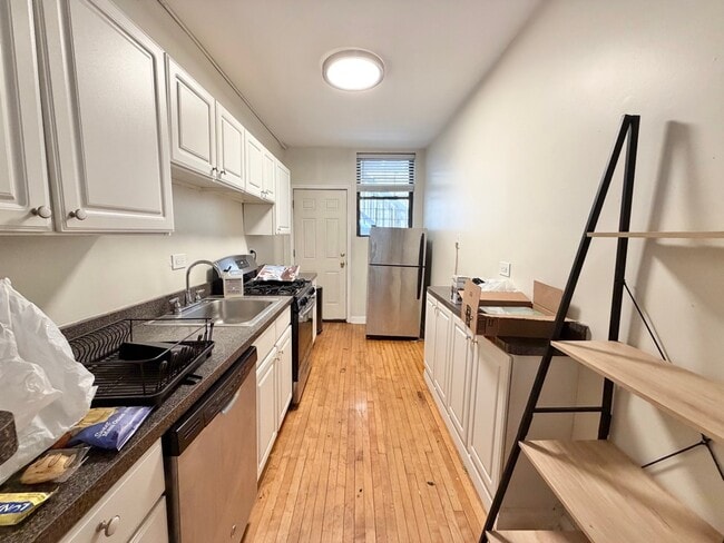 Photo - 719 W Roscoe St Unidad 2