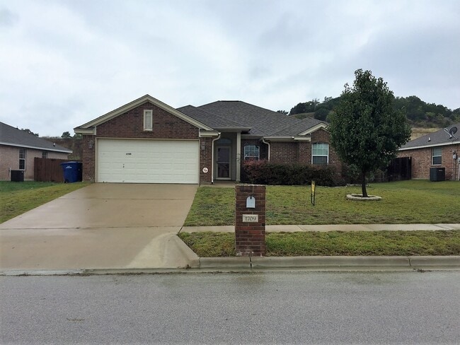 Building Photo - 1709 Walker Place Blvd Rental