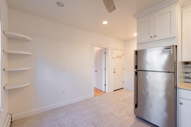 Photo - 14 Coles St Unit 2