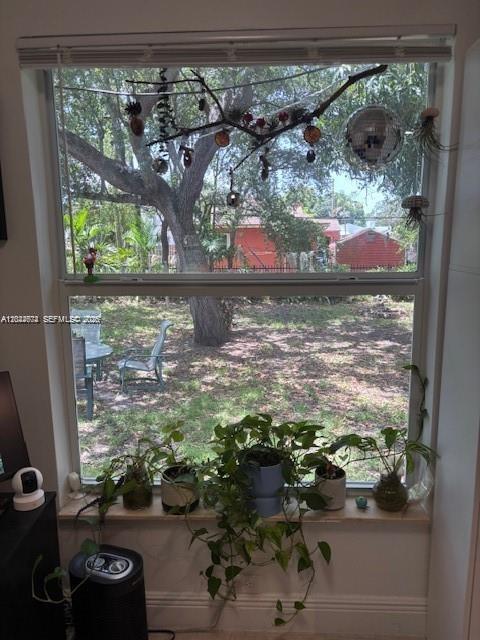 Photo - 170 NW 49th St