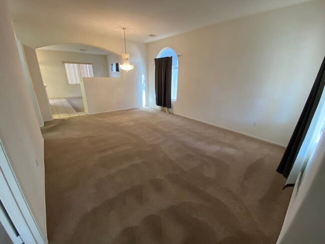 Photo - Wonderful 3 bed/2 bath home with a den located in Henderson.