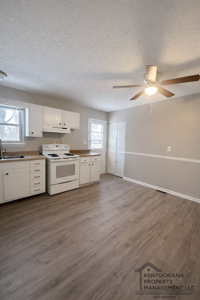 Photo - 3BR/1BA Brick Ranch for Rent in J-town!