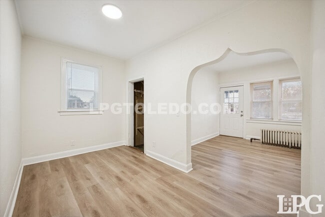 Photo - 950 Oak St Unit 1