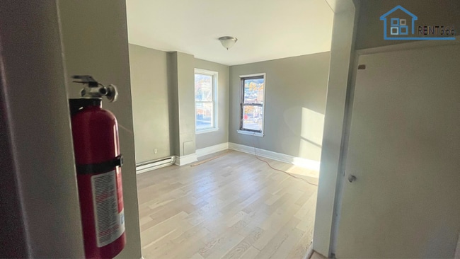 Photo - 101 N George St Unidad 3