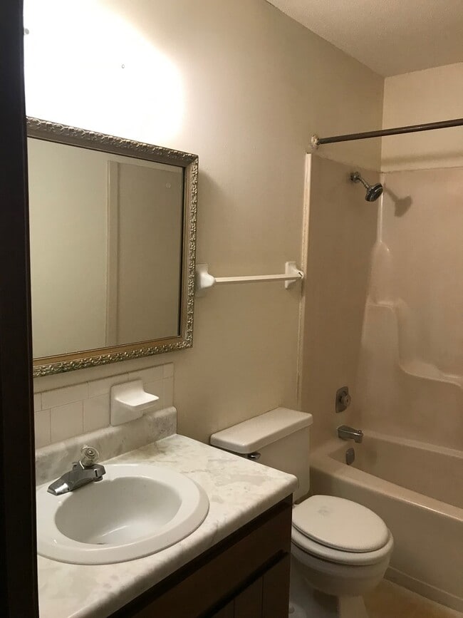 1484-86 Sonora Dr.