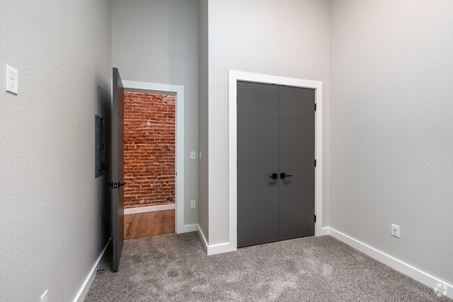 2BR, 1BA - 576SF - The Hitching Post Loft - Bedroom