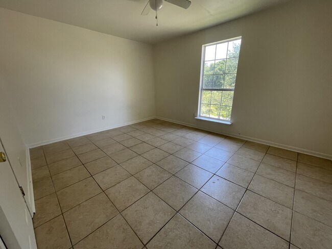 Photo - 2429 Octavia Dr