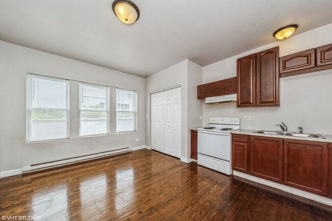 Photo - 1506 E 67th St Unit 208