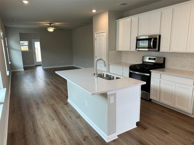 Photo - 110 Oakdale Meadows Ln