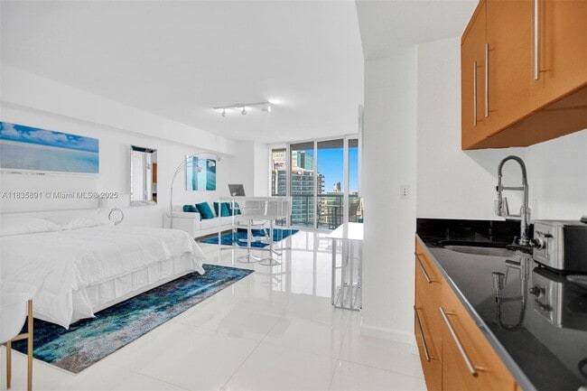 Photo - 475 Brickell Ave Unit 10