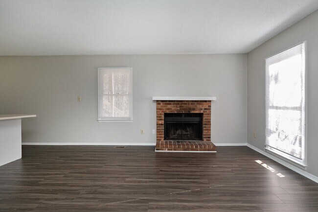 Photo - 1501 Mary Frances Pl Unit B