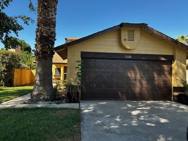 Building Photo - Available Now Rental