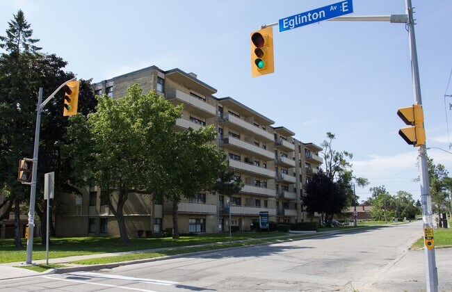 Building Photo - 10 Ionview Rd