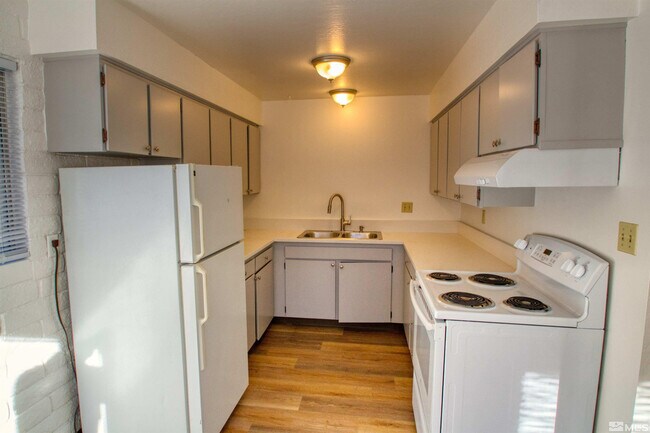 Photo - 1036 Bell St Unit 7