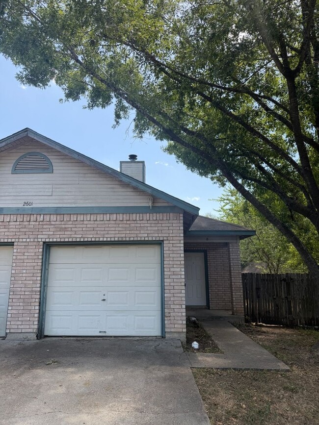 Building Photo - 2601 Alcott Ln Unit 2601 B Alcott Ln
