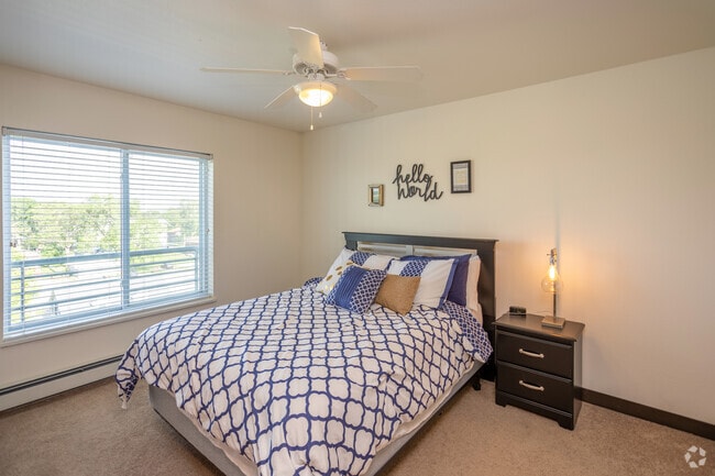 2BR, 2BA, - 847 SF - Lock in Your 2026 Rate Now at TLofts!