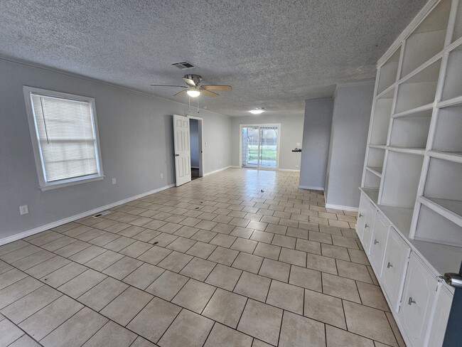 Photo - 2505 NW Lincoln Ave