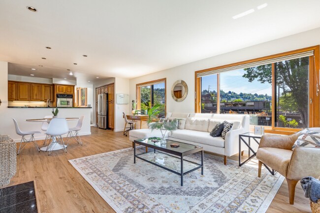 Photo - 2026 Fairview Ave E