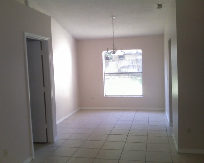 Photo - 2123 New Victor Rd